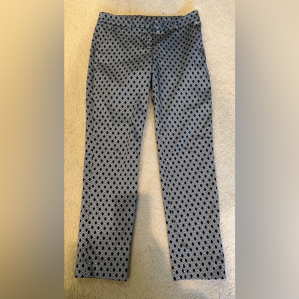 Anne Klein Stretch Pants black white diamond pattern- Size 0